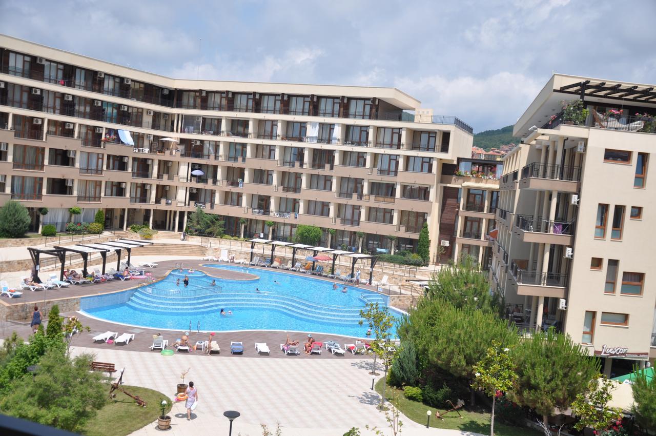 Luxor Apartments Pomorie Exterior photo
