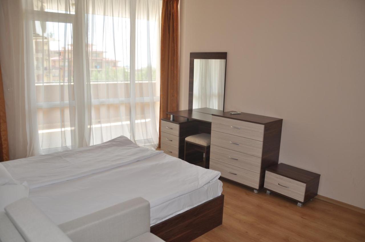 Luxor Apartments Pomorie Exterior photo